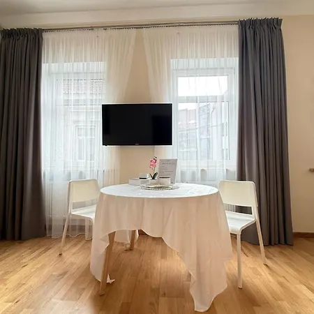 דירה Old Town Hideaway קובנה